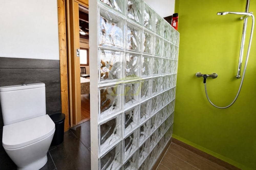 Bungalow de 2 habitaciones en Puerto del Carmen en venta con piscina - 399.000 € (Ref: 10061190)