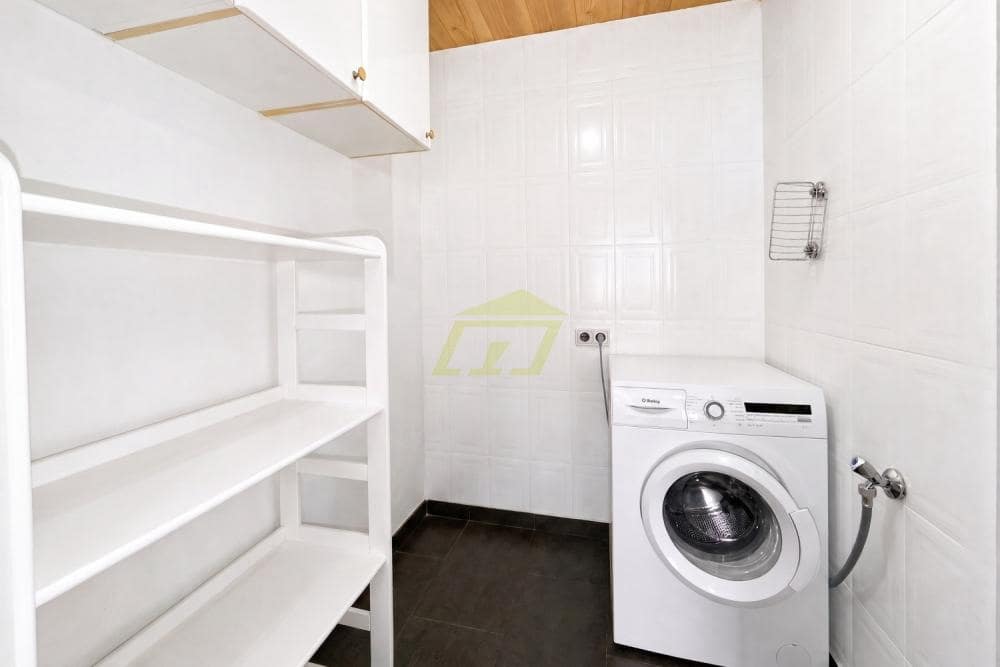 Bungalow de 2 habitaciones en Puerto del Carmen en venta con piscina - 399.000 € (Ref: 10061190)