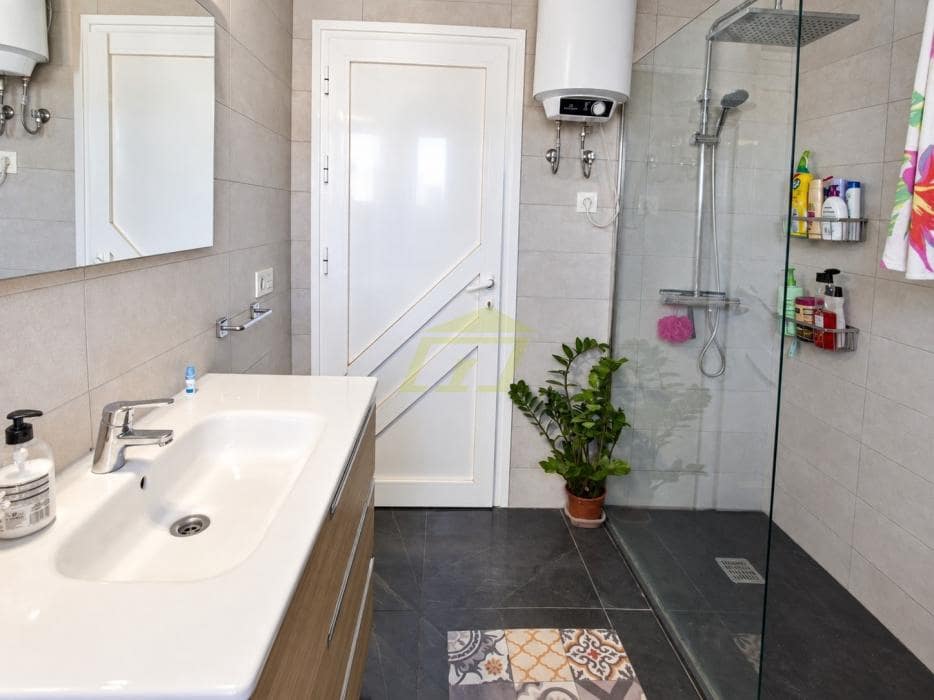 2 Zimmer Apartment zu verkaufen in Puerto del Carmen - 250.000 € (Ref: 10066978)