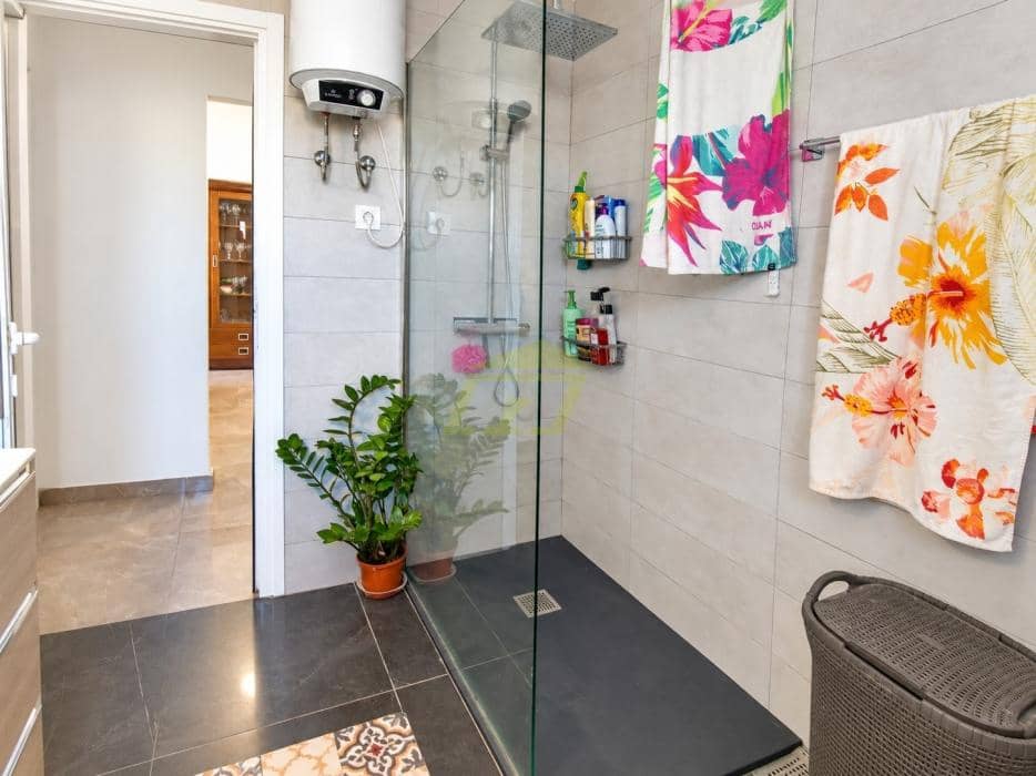 2 Zimmer Apartment zu verkaufen in Puerto del Carmen - 250.000 € (Ref: 10066978)