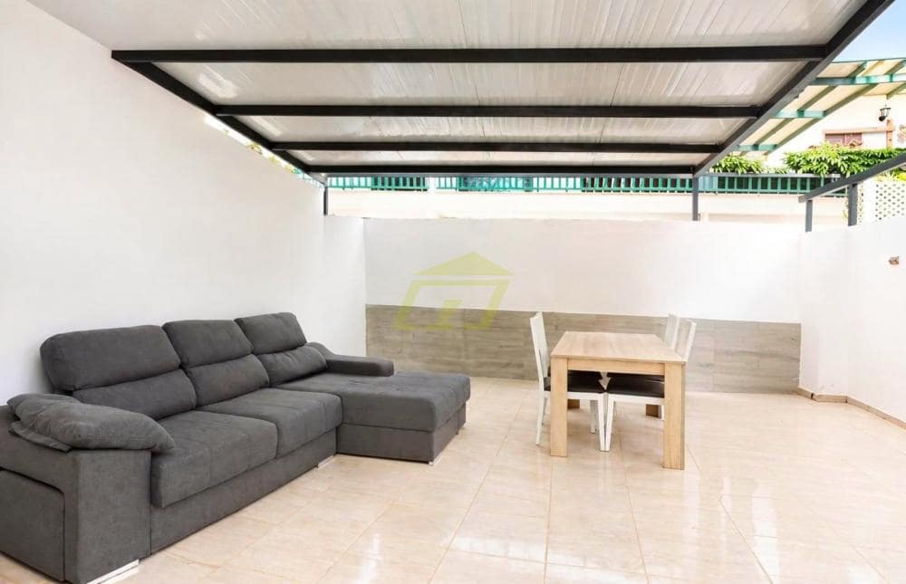 3 soverom Villa til salgs i Playa Blanca med garasje - € 305 000 (Ref: 10080349)
