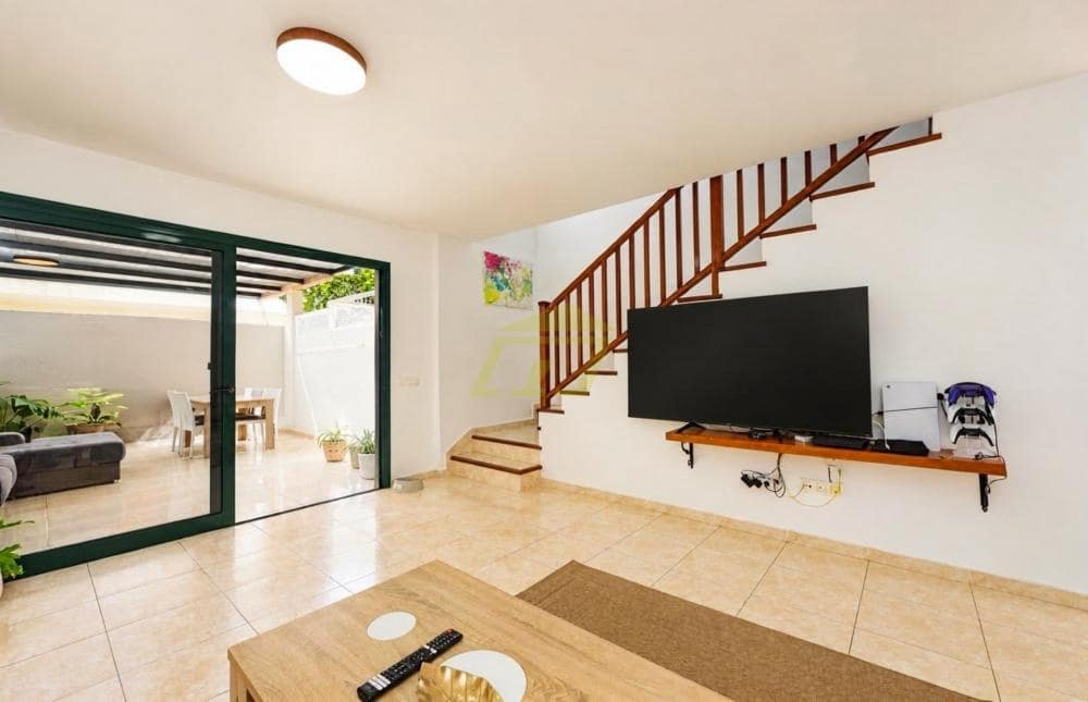 3 soverom Villa til salgs i Playa Blanca med garasje - € 305 000 (Ref: 10080349)