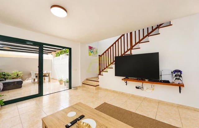 3 soverom Villa til salgs i Playa Blanca, Yaiza med garasje - € 305 000 (Ref: 10080349)