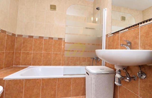 3 soverom Villa til salgs i Playa Blanca, Yaiza med garasje - € 305 000 (Ref: 10080349)