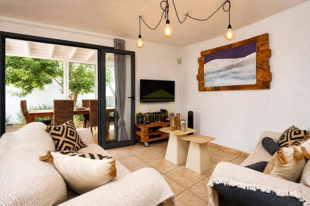 3 Zimmer Villa zu verkaufen in Playa Blanca mit Pool Garage - 475.000 € (Ref: 10088806)