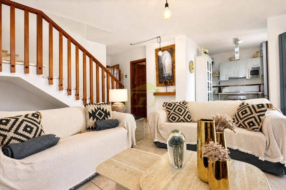 3 Zimmer Villa zu verkaufen in Playa Blanca mit Pool Garage - 475.000 € (Ref: 10088806)