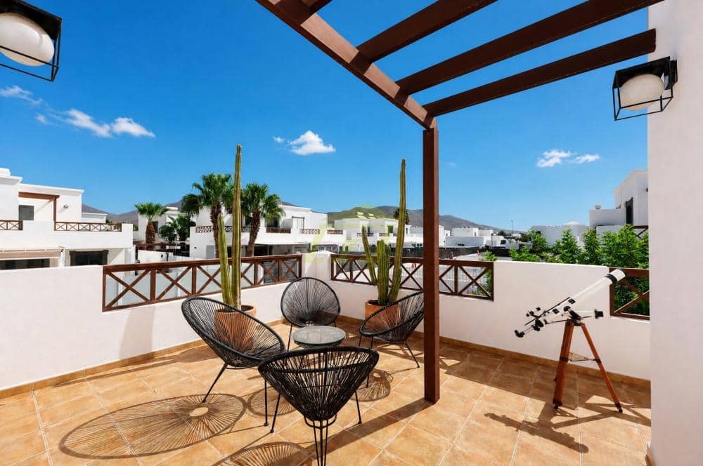3 Zimmer Villa zu verkaufen in Playa Blanca mit Pool Garage - 475.000 € (Ref: 10088806)