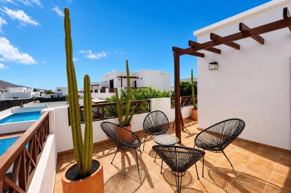 3 Zimmer Villa zu verkaufen in Playa Blanca mit Pool Garage - 475.000 € (Ref: 10088806)