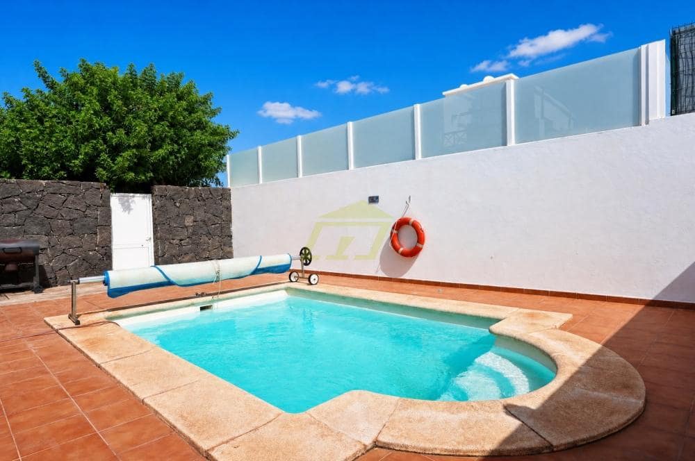 3 Zimmer Villa zu verkaufen in Playa Blanca mit Pool Garage - 475.000 € (Ref: 10088806)