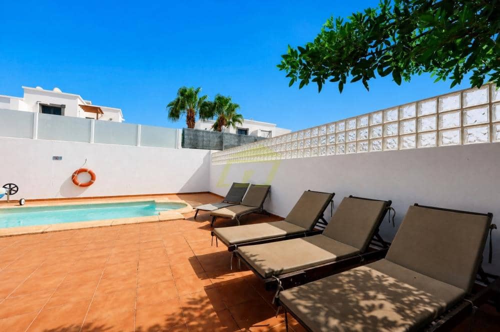 3 Zimmer Villa zu verkaufen in Playa Blanca mit Pool Garage - 475.000 € (Ref: 10088806)