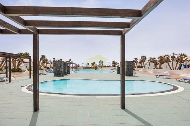 1 bedroom Apartment for sale in Costa Teguise, Teguise with pool - € 185,000 (Ref: 10097490)