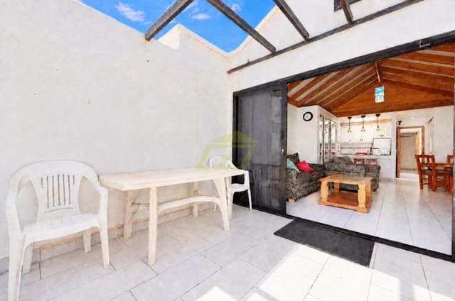 1 soveværelse Lejlighed til salg i Costa Teguise, Teguise med swimmingpool - € 185.000 (Ref: 10097490)