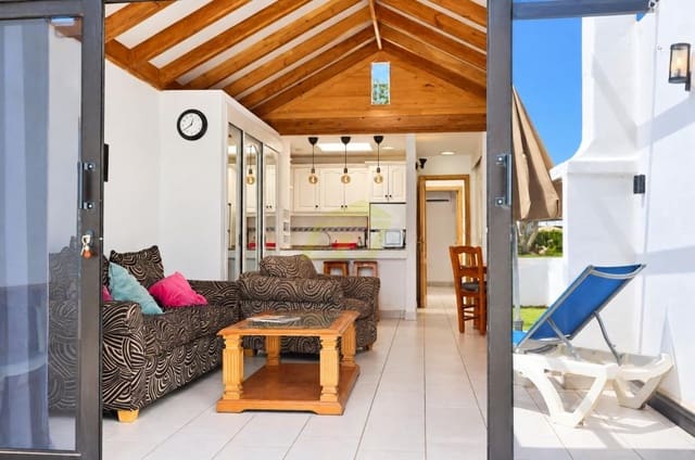 1 soveværelse Lejlighed til salg i Costa Teguise, Teguise med swimmingpool - € 185.000 (Ref: 10097490)