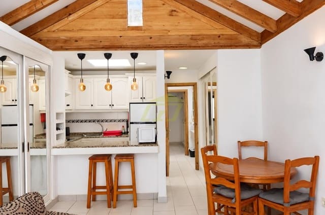 1 soveværelse Lejlighed til salg i Costa Teguise, Teguise med swimmingpool - € 185.000 (Ref: 10097490)