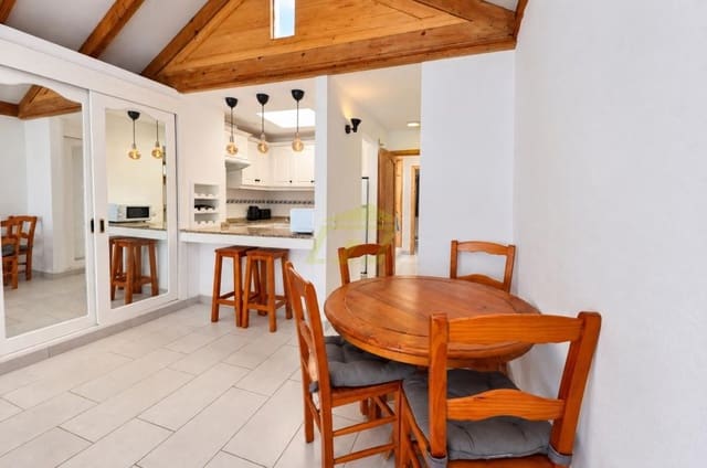 1 soveværelse Lejlighed til salg i Costa Teguise, Teguise med swimmingpool - € 185.000 (Ref: 10097490)