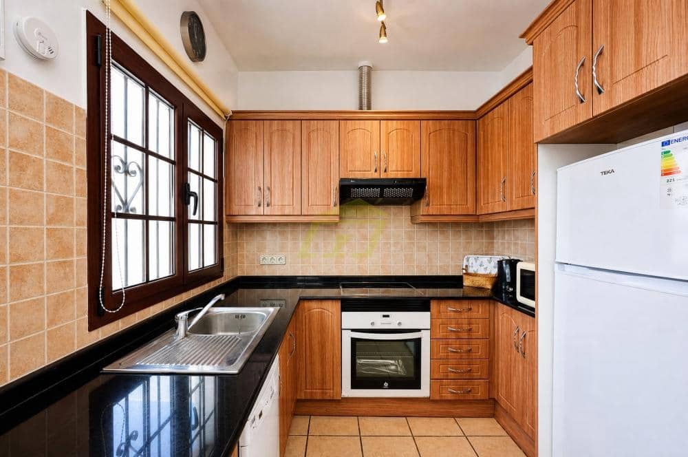 2 Zimmer Villa zu verkaufen in Playa Blanca mit Pool Garage - 399.000 € (Ref: 10097492)