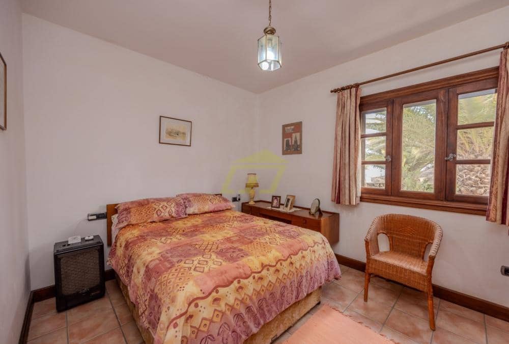 4 sovrum Villa till salu i Las Brenas med pool - 695 000 € (Ref: 10101801)
