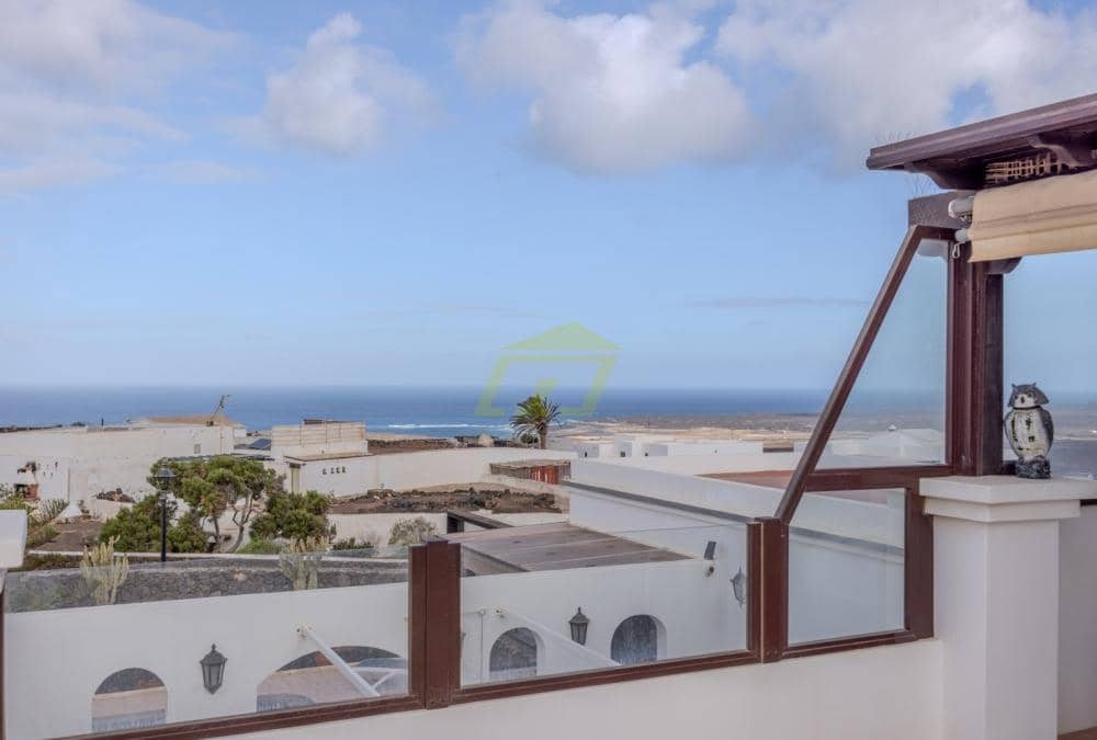 4 sovrum Villa till salu i Las Brenas med pool - 695 000 € (Ref: 10101801)