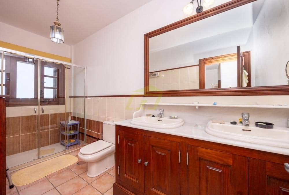 4 sovrum Villa till salu i Las Brenas med pool - 695 000 € (Ref: 10101801)