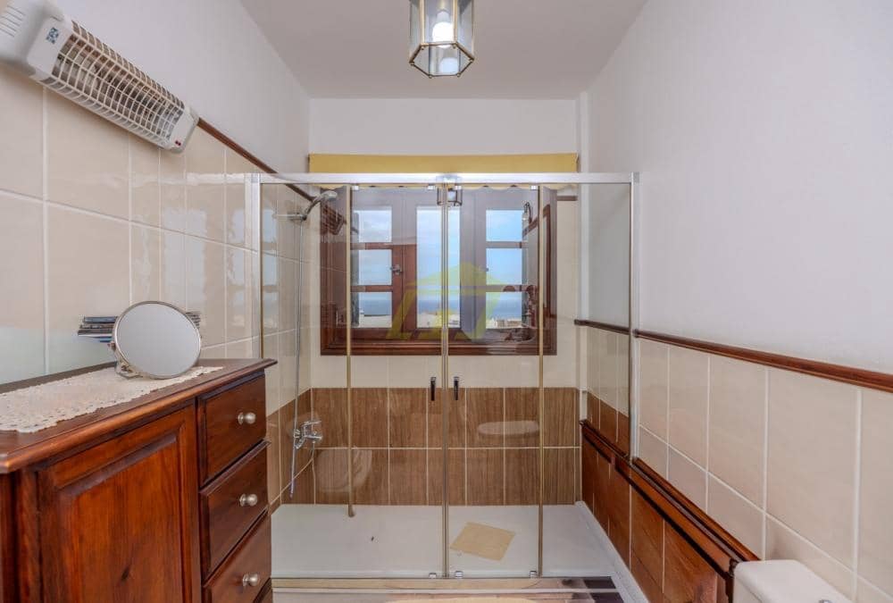 4 sovrum Villa till salu i Las Brenas med pool - 695 000 € (Ref: 10101801)