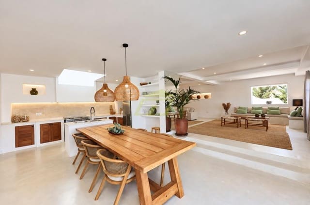 6 sypialnia Willa na sprzedaż w Haría z garażem - 1 750 000 € (Ref: 10101802)