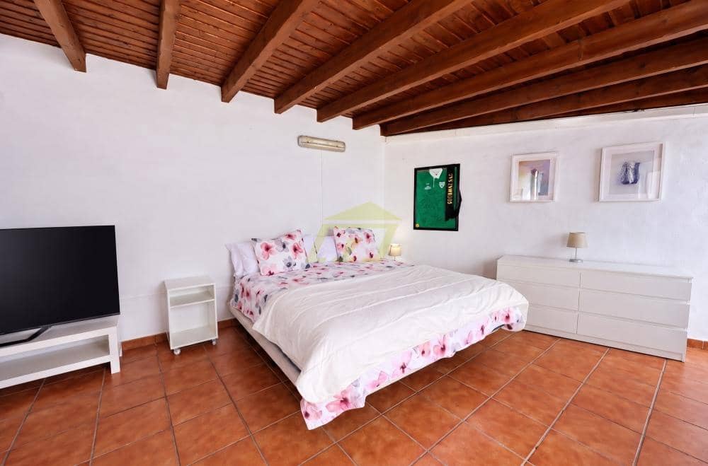 7 bedroom Villa for sale in Tias with pool garage - € 950,000 (Ref: 10115434)