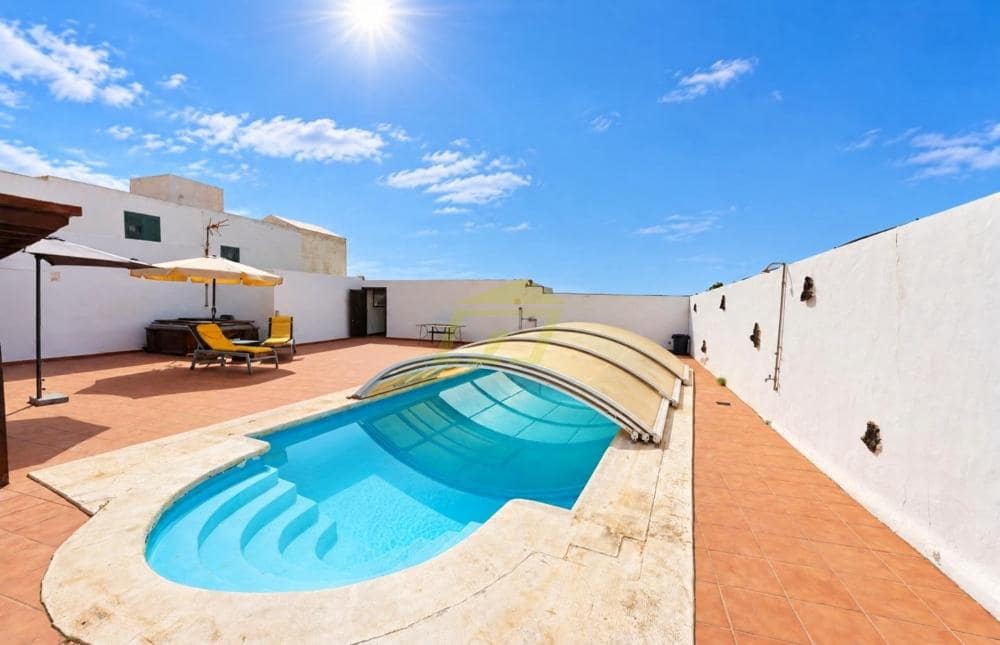 7 bedroom Villa for sale in Tias with pool garage - € 950,000 (Ref: 10115434)