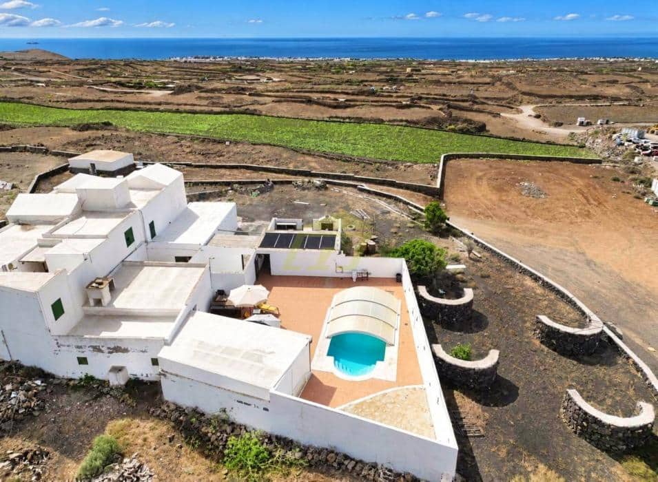 7 bedroom Villa for sale in Tias with pool garage - € 950,000 (Ref: 10115434)