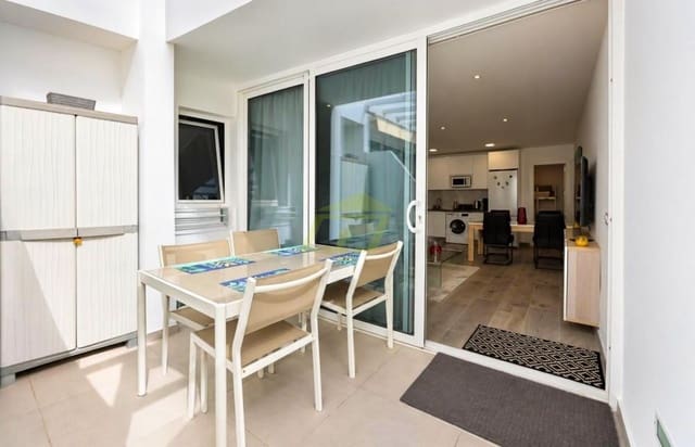 3 makuuhuone Huoneisto myytävänä paikassa Puerto del Carmen, Tías mukana uima-altaan - 340 000 € (Ref: 10127630)
