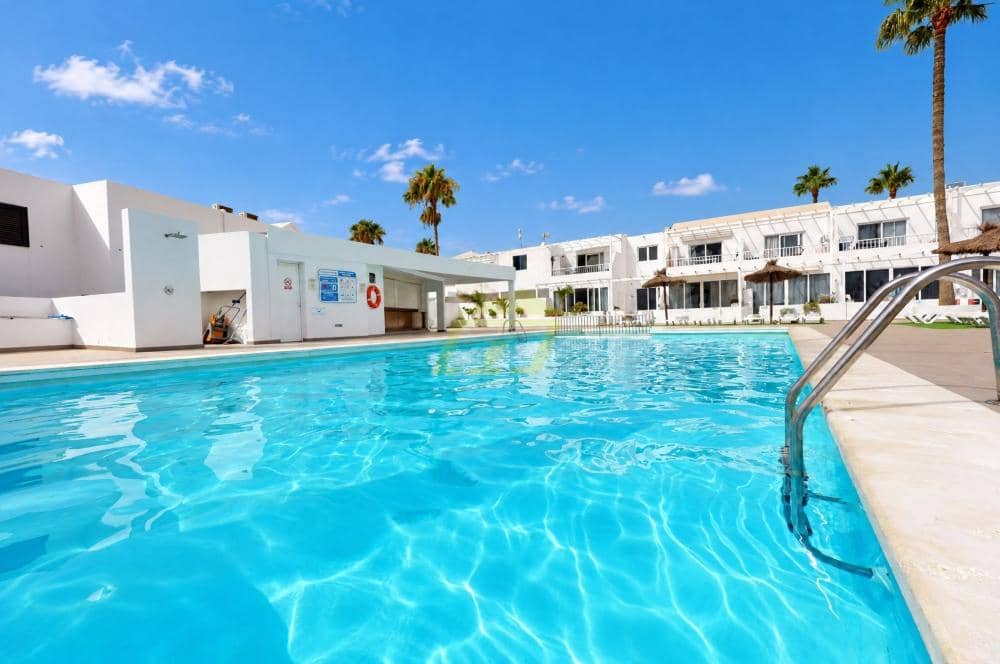 3 makuuhuone Huoneisto myytävänä paikassa Puerto del Carmen mukana uima-altaan - 340 000 € (Ref: 10127630)