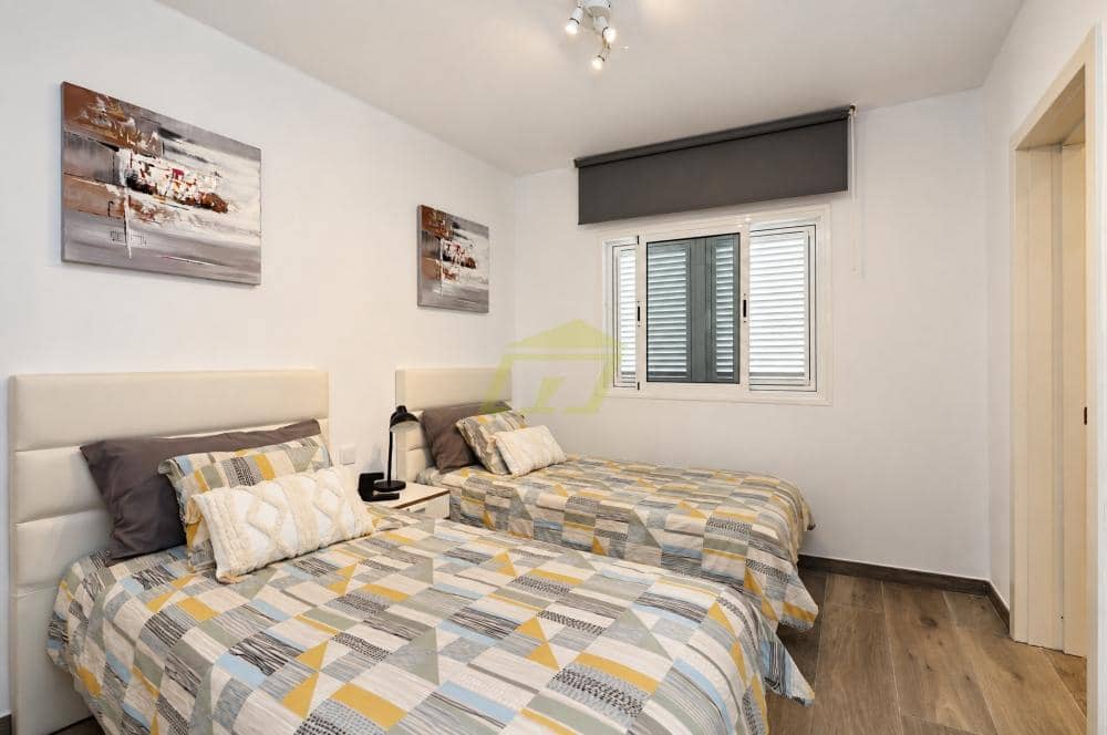 3 makuuhuone Huoneisto myytävänä paikassa Puerto del Carmen mukana uima-altaan - 340 000 € (Ref: 10127630)