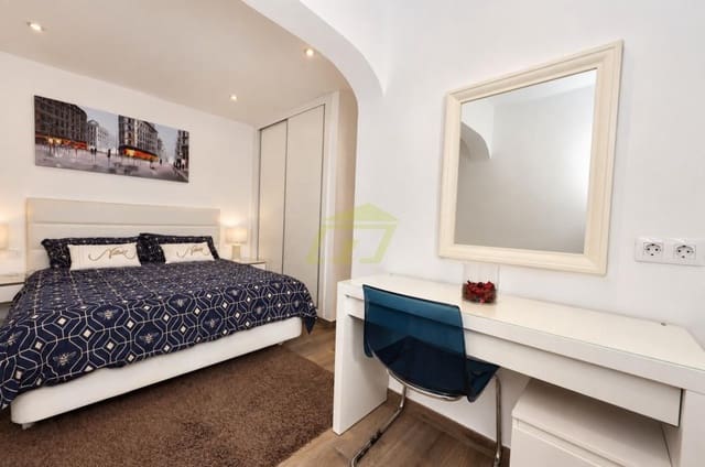 3 makuuhuone Huoneisto myytävänä paikassa Puerto del Carmen, Tías mukana uima-altaan - 340 000 € (Ref: 10127630)