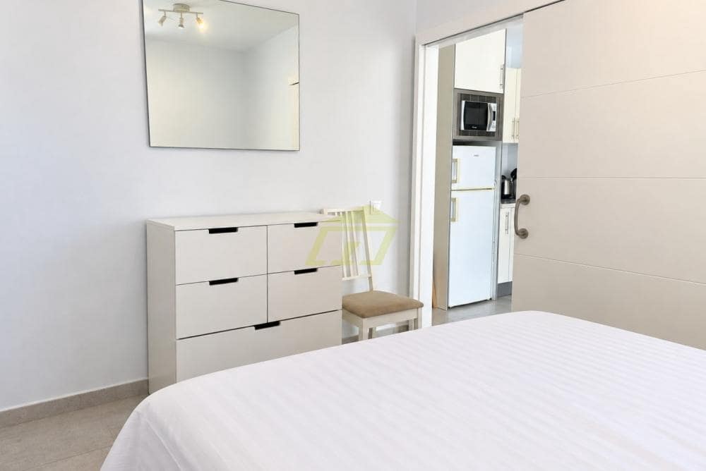 2 Zimmer Apartment zu verkaufen in Puerto del Carmen mit Pool - 265.000 € (Ref: 10131108)