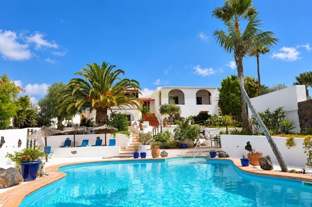 4 camera da letto Villa in vendita in Tías con piscina - 1.200.000 € (Rif: 10131109)