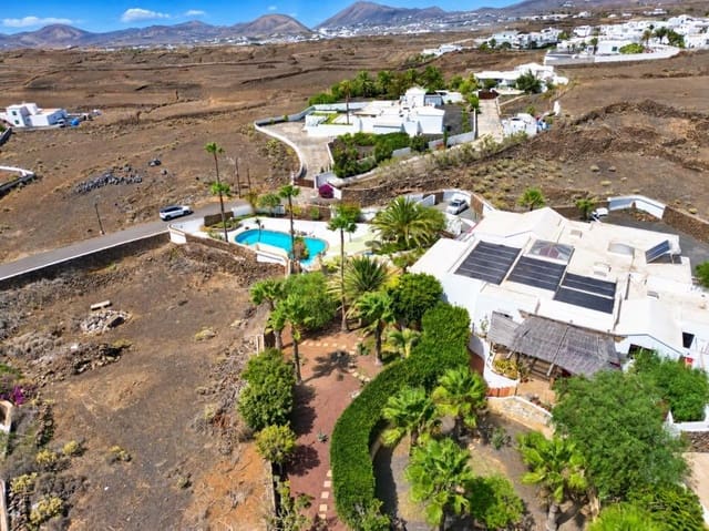 4 camera da letto Villa in vendita in Tías con piscina - 1.200.000 € (Rif: 10131109)