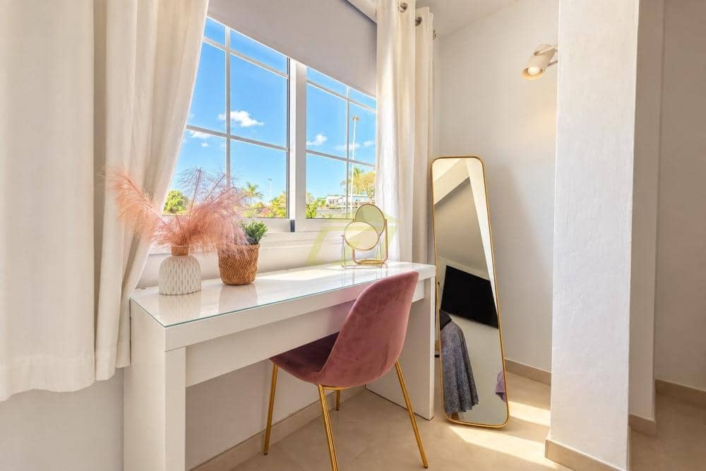 5 makuuhuone Huvila myytävänä paikassa Puerto del Carmen mukana uima-altaan - 879 000 € (Ref: 10139072)