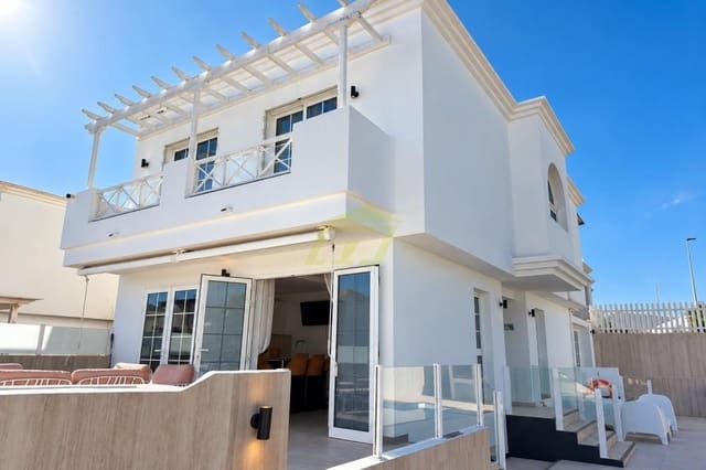 5 makuuhuone Huvila myytävänä paikassa Puerto del Carmen, Tías mukana uima-altaan - 879 000 € (Ref: 10139072)