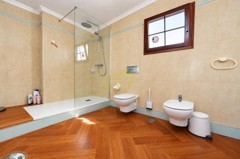 4 quarto Moradia para venda em Puerto Calero com piscina garagem - 895 000 € (Ref: 10141623)
