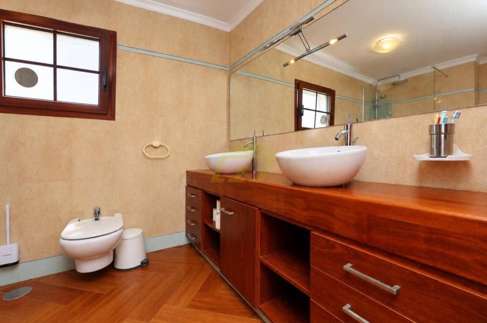 4 quarto Moradia para venda em Puerto Calero com piscina garagem - 895 000 € (Ref: 10141623)