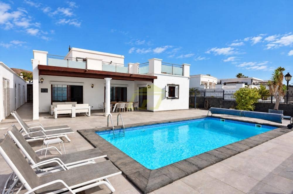 4 quarto Moradia para venda em Puerto Calero com piscina garagem - 895 000 € (Ref: 10141623)