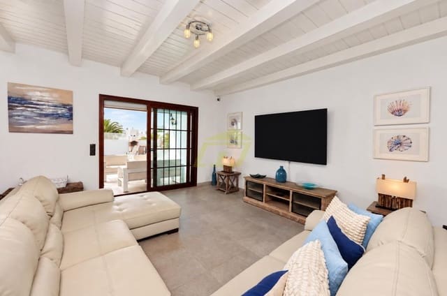 4 quarto Moradia para venda em Puerto Calero, Yaiza com piscina garagem - 895 000 € (Ref: 10141623)