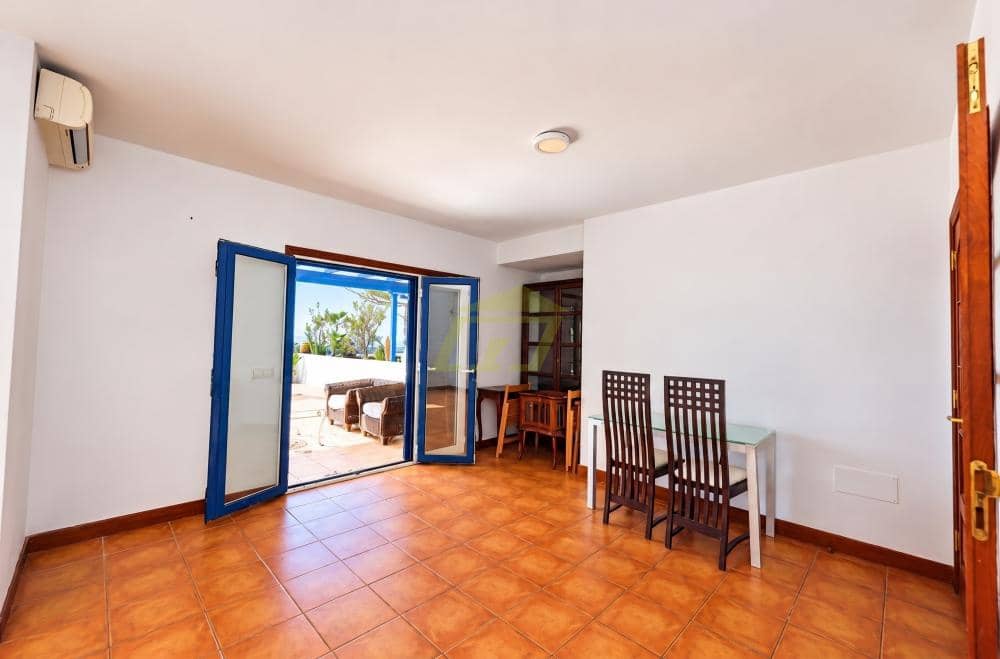 3 soveværelse Villa til salg i Arrecife - € 460.000 (Ref: 10141624)