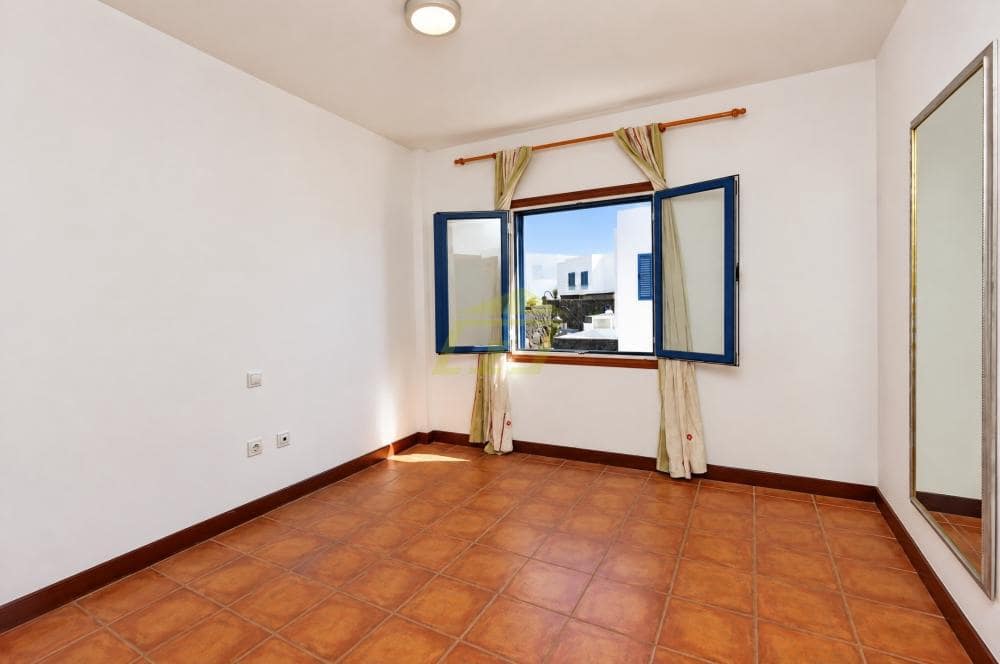 3 soveværelse Villa til salg i Arrecife - € 460.000 (Ref: 10141624)