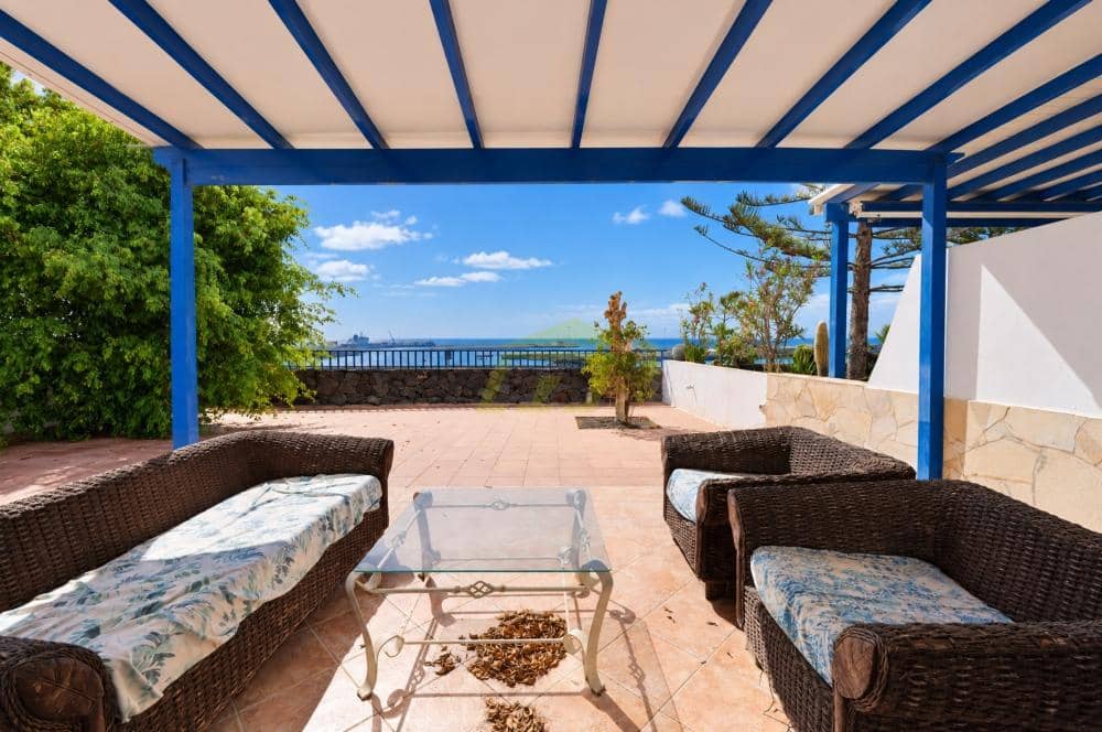 3 soveværelse Villa til salg i Arrecife - € 460.000 (Ref: 10141624)