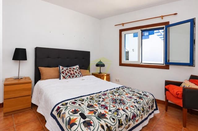 3 soveværelse Villa til salg i Arrecife - € 460.000 (Ref: 10141624)