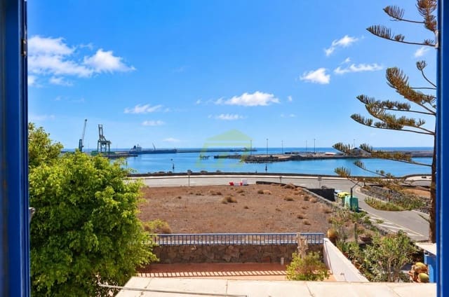 3 soveværelse Villa til salg i Arrecife - € 460.000 (Ref: 10141624)
