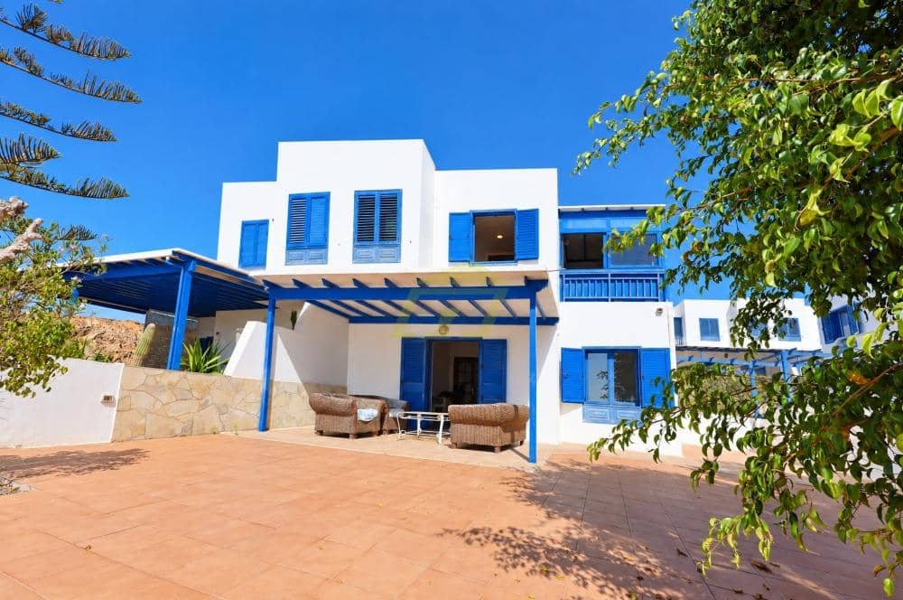 3 soveværelse Villa til salg i Arrecife - € 460.000 (Ref: 10141624)