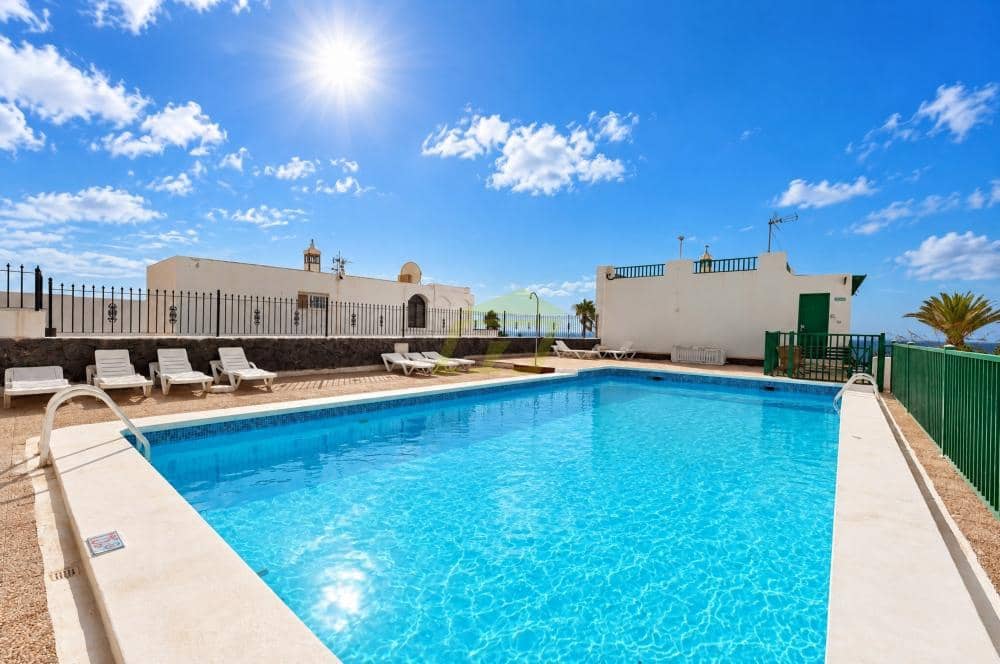 1 soveværelse Lejlighed til salg i Puerto del Carmen med swimmingpool - € 189.000 (Ref: 10141625)
