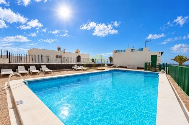 1 soveværelse Lejlighed til salg i Puerto del Carmen, Tías med swimmingpool - € 189.000 (Ref: 10141625)
