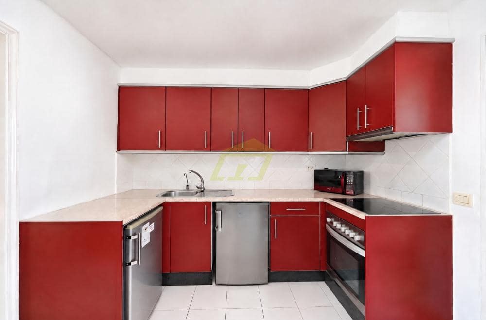 1 soveværelse Lejlighed til salg i Puerto del Carmen med swimmingpool - € 189.000 (Ref: 10141625)